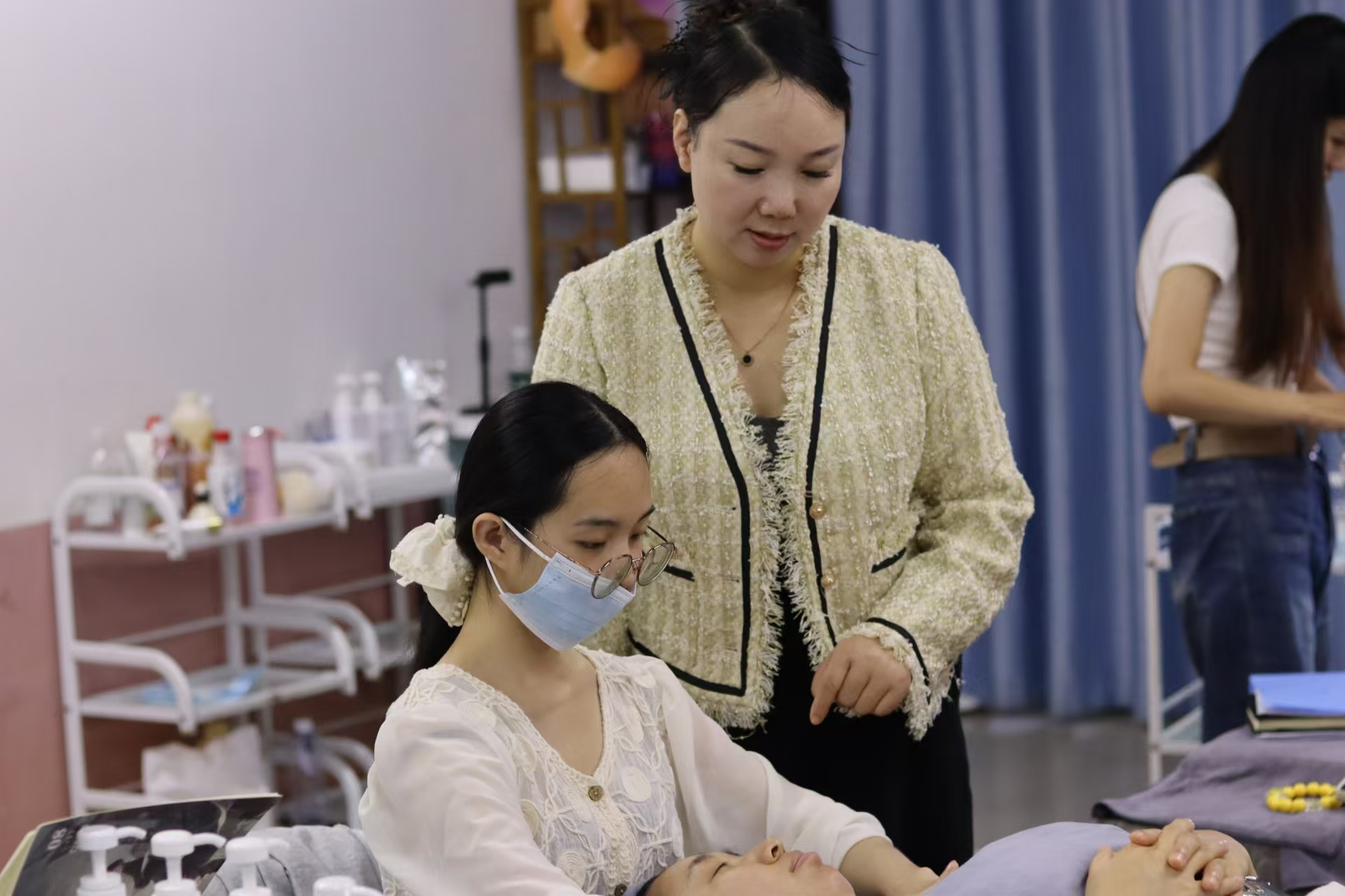 广东东莞最佳正规的美容美体培训学校名单汇总