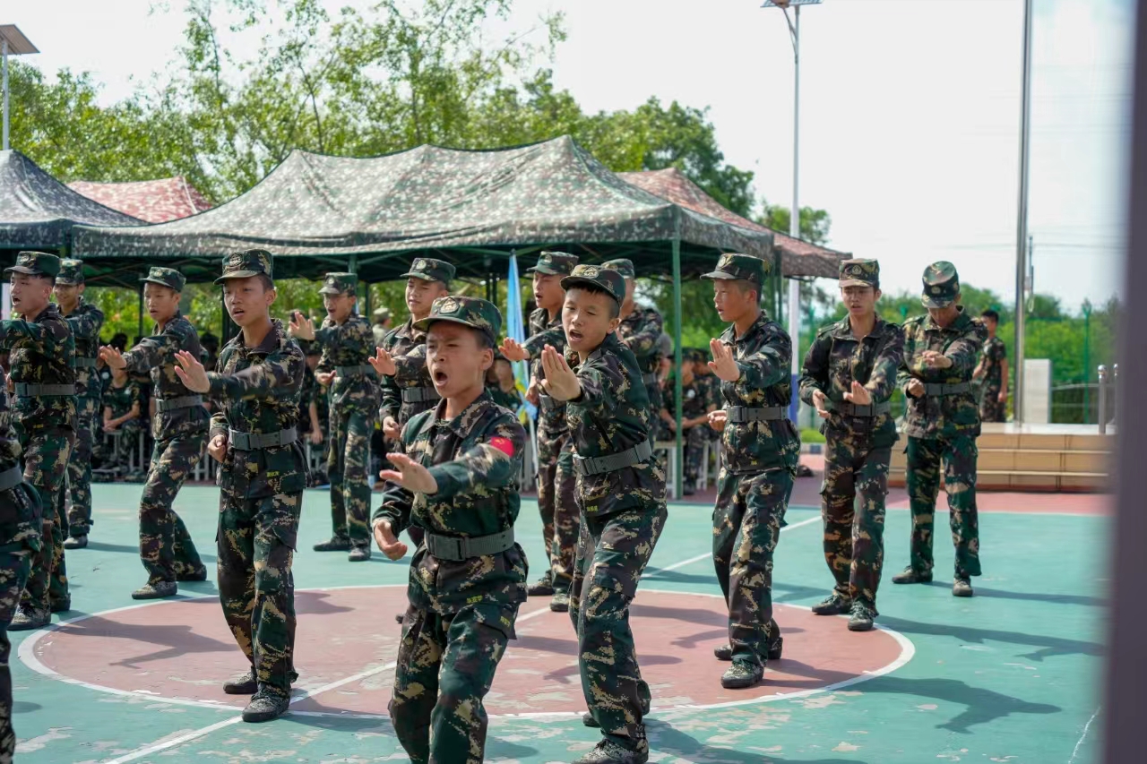 广西来宾孩子爱发脾气叛逆行为矫正基地