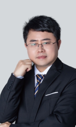 华耀复读学校吴维