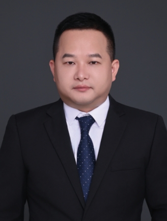 华耀复读学校谢丁连