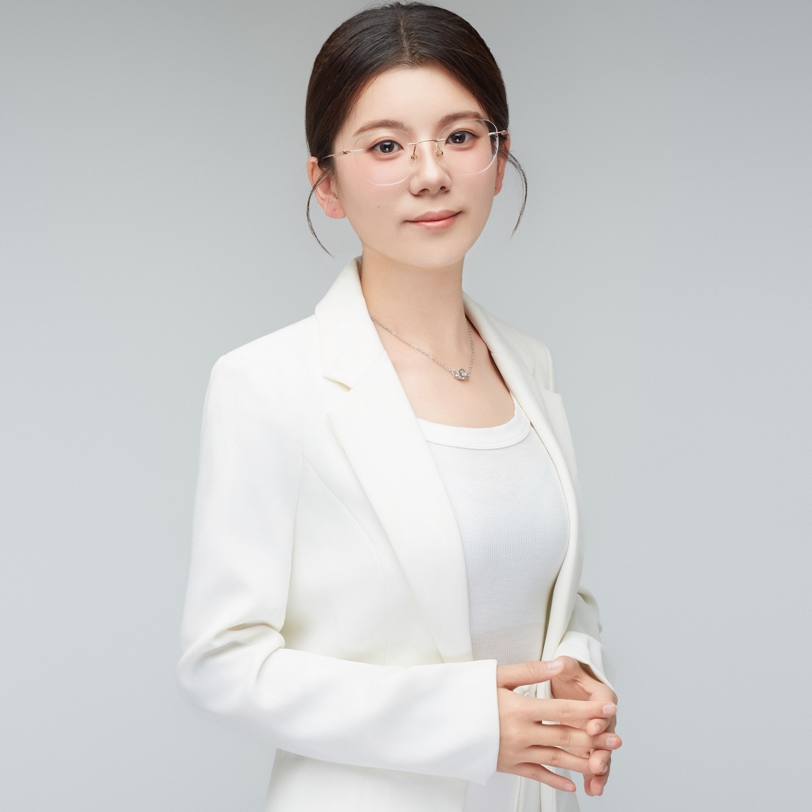 腾大教育邵梦婷