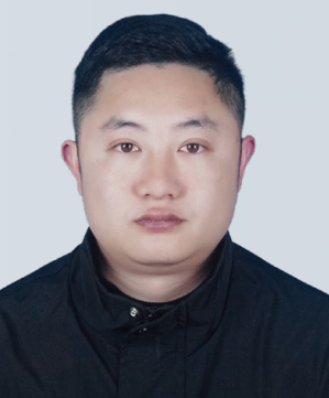 跃翔素质教育张教官